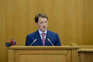 Губернатора Алексея Гордеева отправляют в отставку, а Андрея Маркова сватают в мэры Воронежа