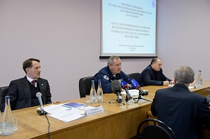 В Воронеже Дмитрий Рогозин призвал украинских авиаконструкторов не слушать нацистское вранье и перебираться в Россию