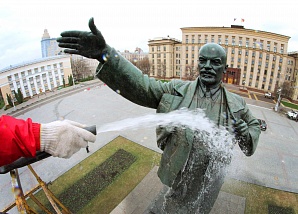 И убрать бы Ленина с главной площади Воронежа. Русские националисты поддержали инициативу по возвращению улице Каляева исторического названия