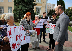 Жители Северного микрорайона Воронежа пожаловались губернатору на живописный бандитизм
