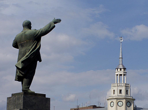 Профессор ВГАСУ предложил создать в Воронеже Музей одной скульптуры - Ленина, а на центральной площади поставить памятник его основателям