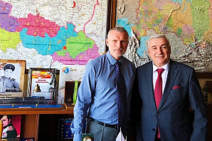 Лидер воронежской «Родины» Любомир Радинович обсудил с депутатом Журавлевым приговор черногорским соратникам
