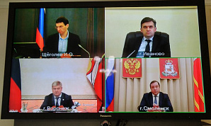 Воронежский губернатор Гусев продемонстрировал полпреду Щеголеву готовность к новым волнам коронавируса