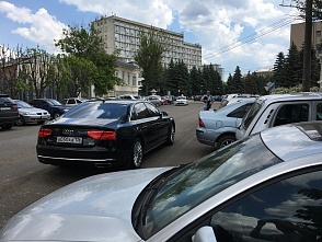 Сергей Лукин наступил на грабли имени Алексея Гордеева. Автомобиль сенатора поймали на нарушении правил дорожного движения