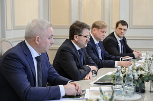 Губернатор Гусев принял представителей «Балтики»