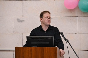 Профессор ВГУ Владимир Сапунов объяснил коллегам, как правильно сигнализировать о невыполнении в вузах майских указов президента