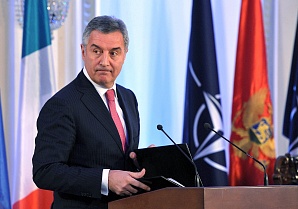 Черногорский премьер Мило Джуканович потерял доверие американцев