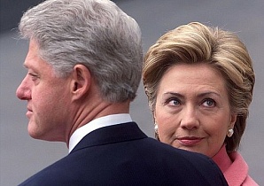 Хиллари Клинтон оказалась в эпицентре коррупционного скандала