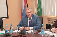 Виктор Логвинов выступил в Воронеже с докладом об основных положениях реформы МСУ