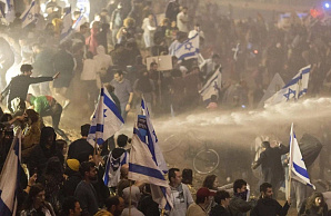 Вашингтон организовал майдан в Тель-Авиве и Иерусалиме. Администрация Байдена отсрочила судебную реформу правых сил в Израиле